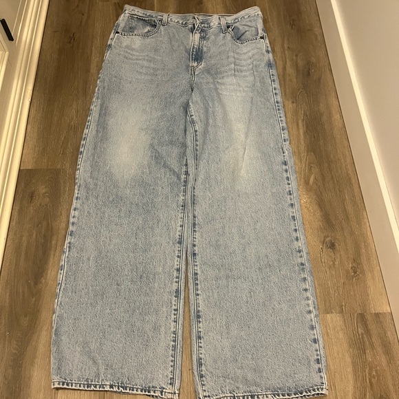 LEVI’S HW straight jeans - Picture 2 of 4